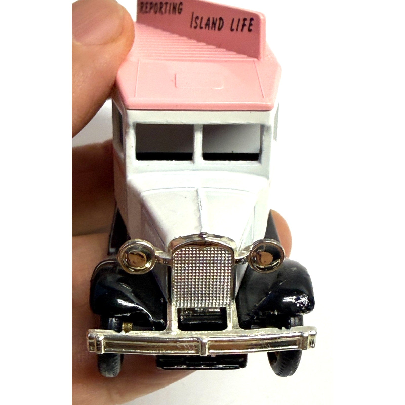 Vintage Lledo Days Gone 1932 MODEL A FORD VAN #DG13006 Jersey Evening Post