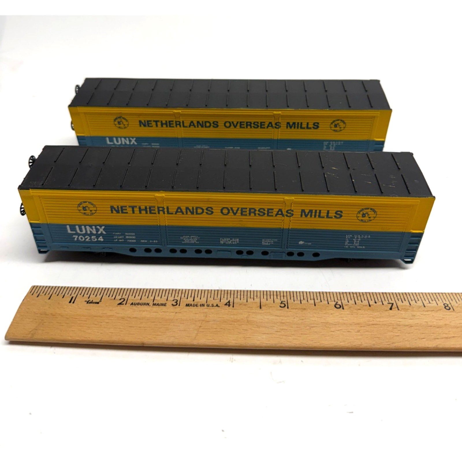 VTG NEW Lot of 2 Bachmann Box Car Netherlands Overseas Mills LUNX 70254