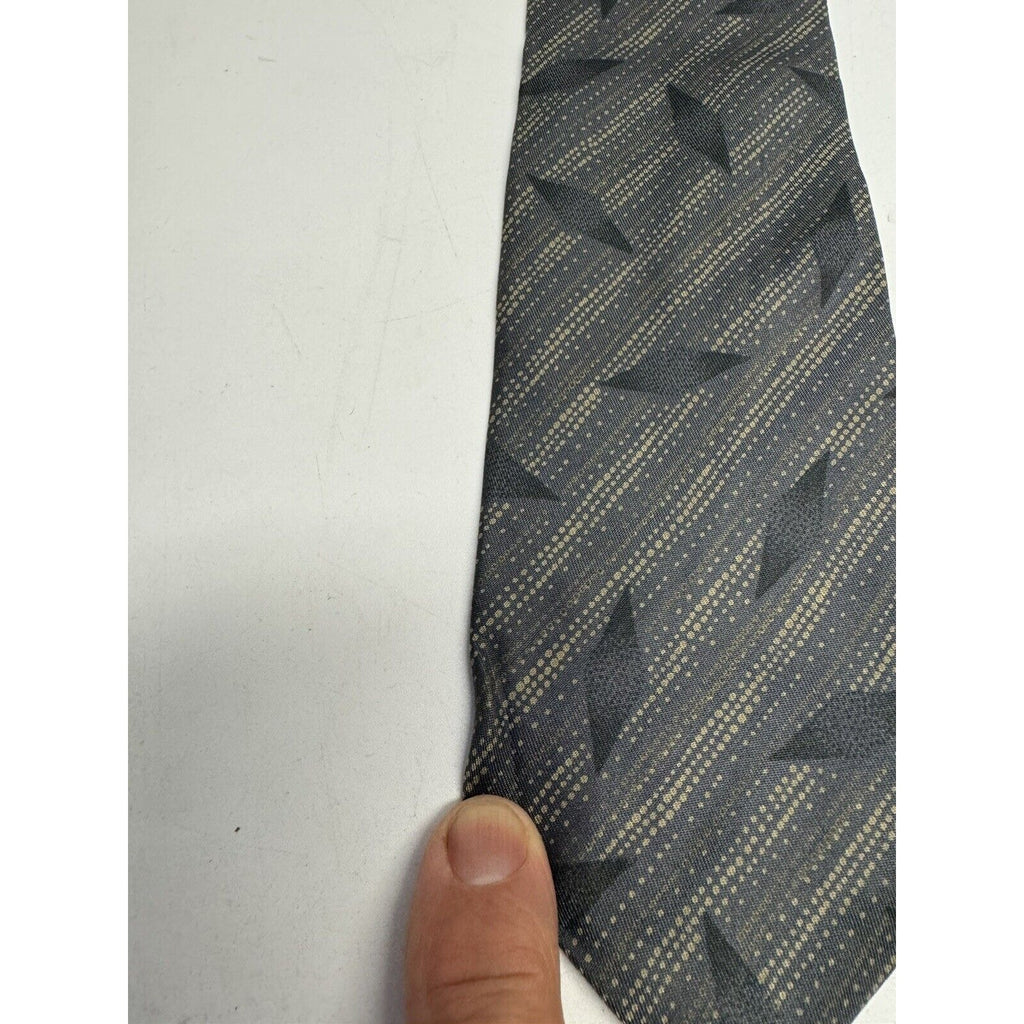 VINTAGE GIORGIO ARMANI NECKTIE 100% SILK Made in ITALY Gray w/Square Logo