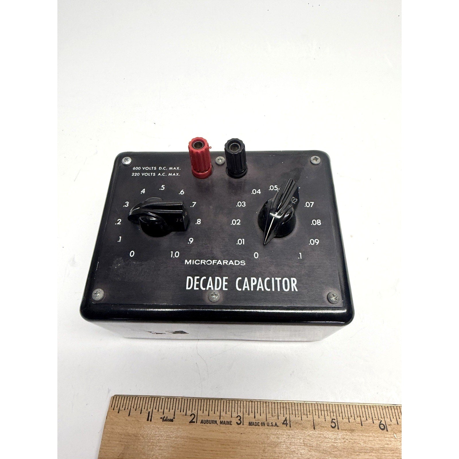 VTG Microfarads Decade Capacitor CP83596-00 Decade Capacitance Box Model 1200