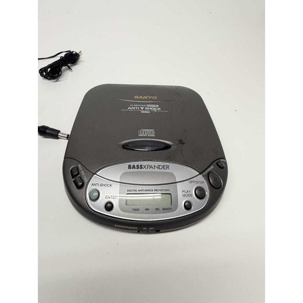 VINTAGE SANYO Portable CD Player Compact Disc Anti Shock CDP-650 WORKS!