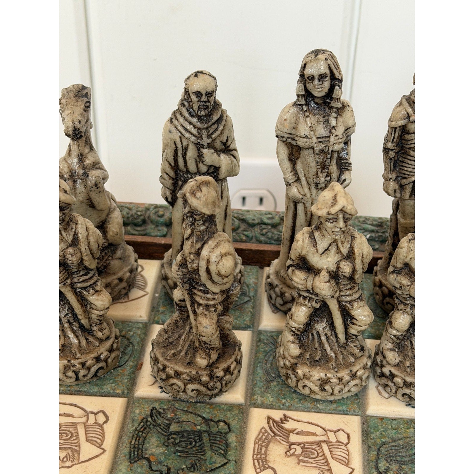 VINTAGE Aztec Mayan Dragon Chess Set Rare Collectible Green Chess Board & Pieces
