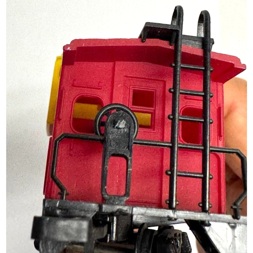 Vintage Toy Railroad Bachmann HO Scale 43 1007 02 Wide Vision Caboose Santa Fe