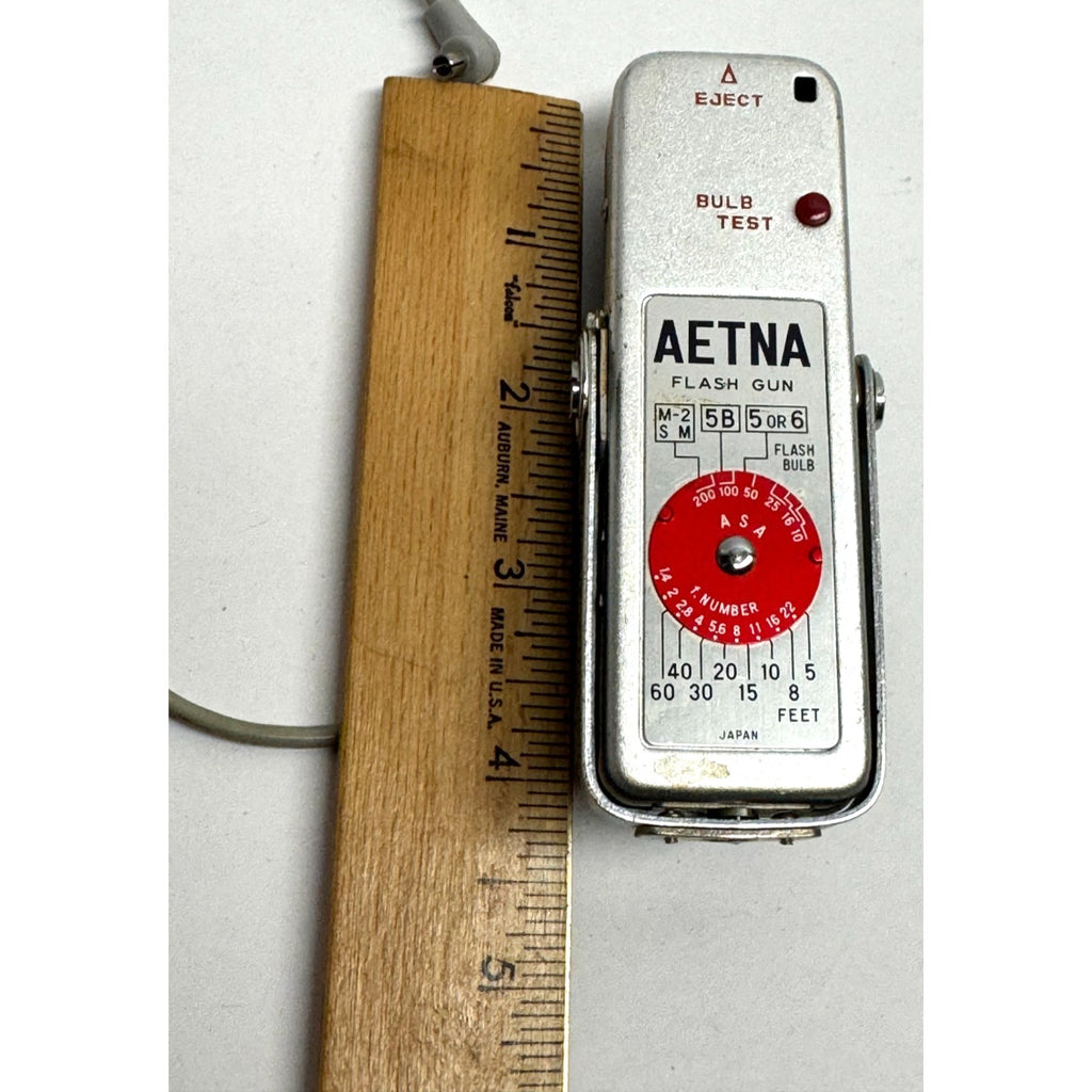 VTG AETNA FOLDING FAN TYPE B-C CAMERA FLASH ATTACHMENT