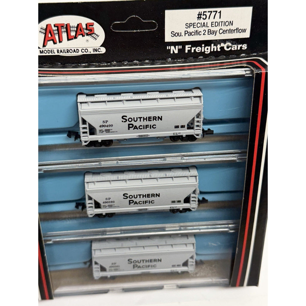 VINTAGE NOS ATLAS #5771 SPECIAL EDITION 3 PACK 2 BAY CENTERFLOW HOPPERS