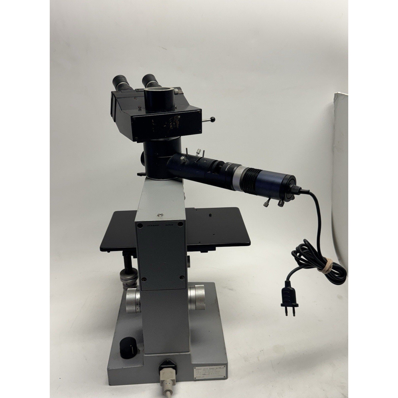 VINTAGE Leitz Ortholux II Microscope w/5x Objectives/ILamp Housing