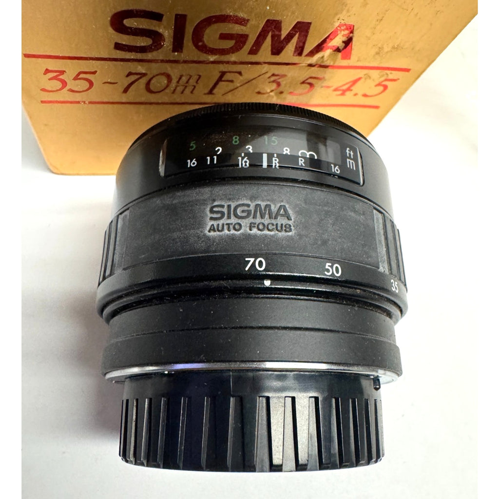 Vintage Sigma Zoom Master AF 35-70mm F/3.5-4.5 MC Lens