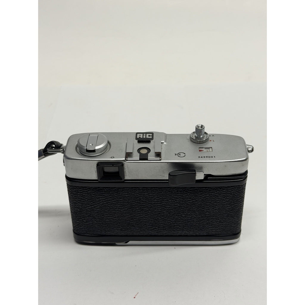 VINTAGE Miranda Sensoret Vintage Camera - Untested, Carry Bag