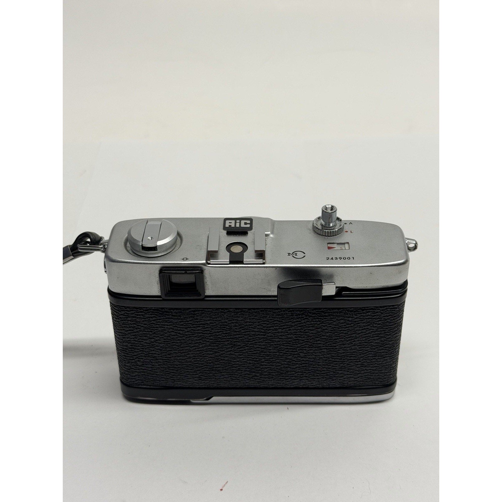 VINTAGE Miranda Sensoret Vintage Camera - Untested, Carry Bag