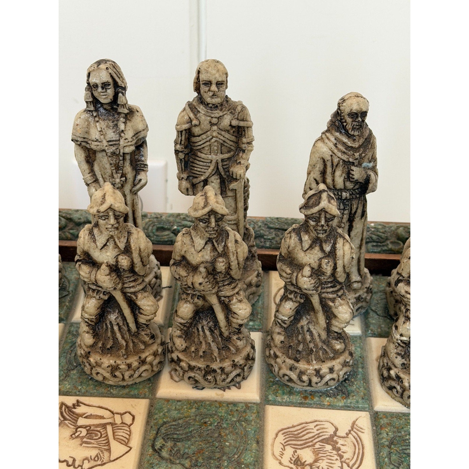 VINTAGE Aztec Mayan Dragon Chess Set Rare Collectible Green Chess Board & Pieces