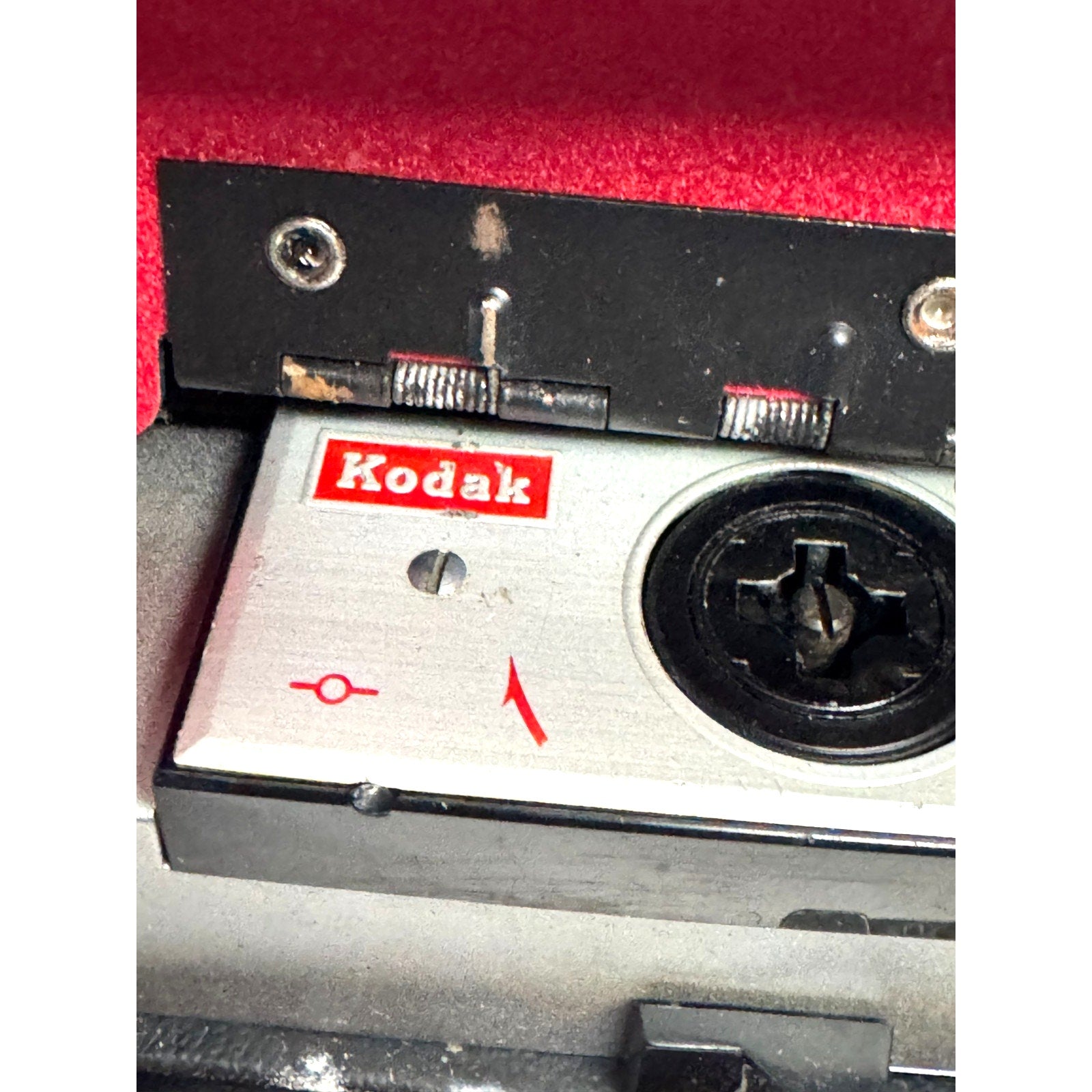 Vintage Kodak Instamatic 714 Camera And Case UNTESTED
