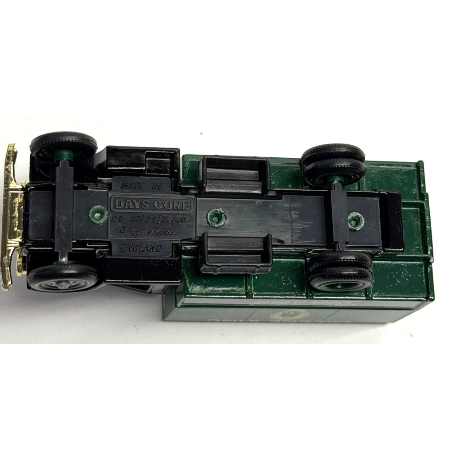 1934 VINTAGE MACK CANVAS BACK TRUCK; GREENE KING ALE 1:60 SCALE COLLECTORS MODEL