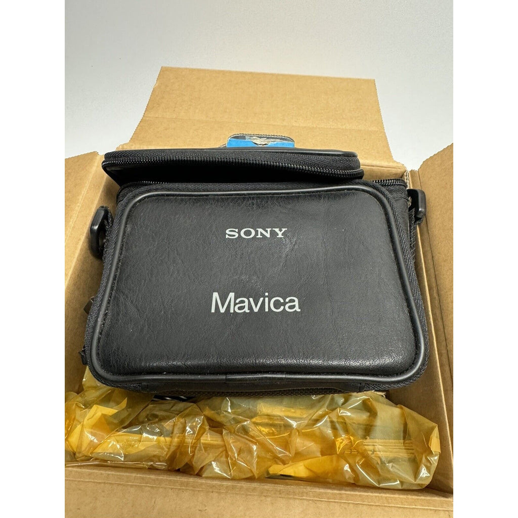 VINTAGE RARE SEALED NEW Sony Mavica MVC-CD300 3.3 MP Digital Camera