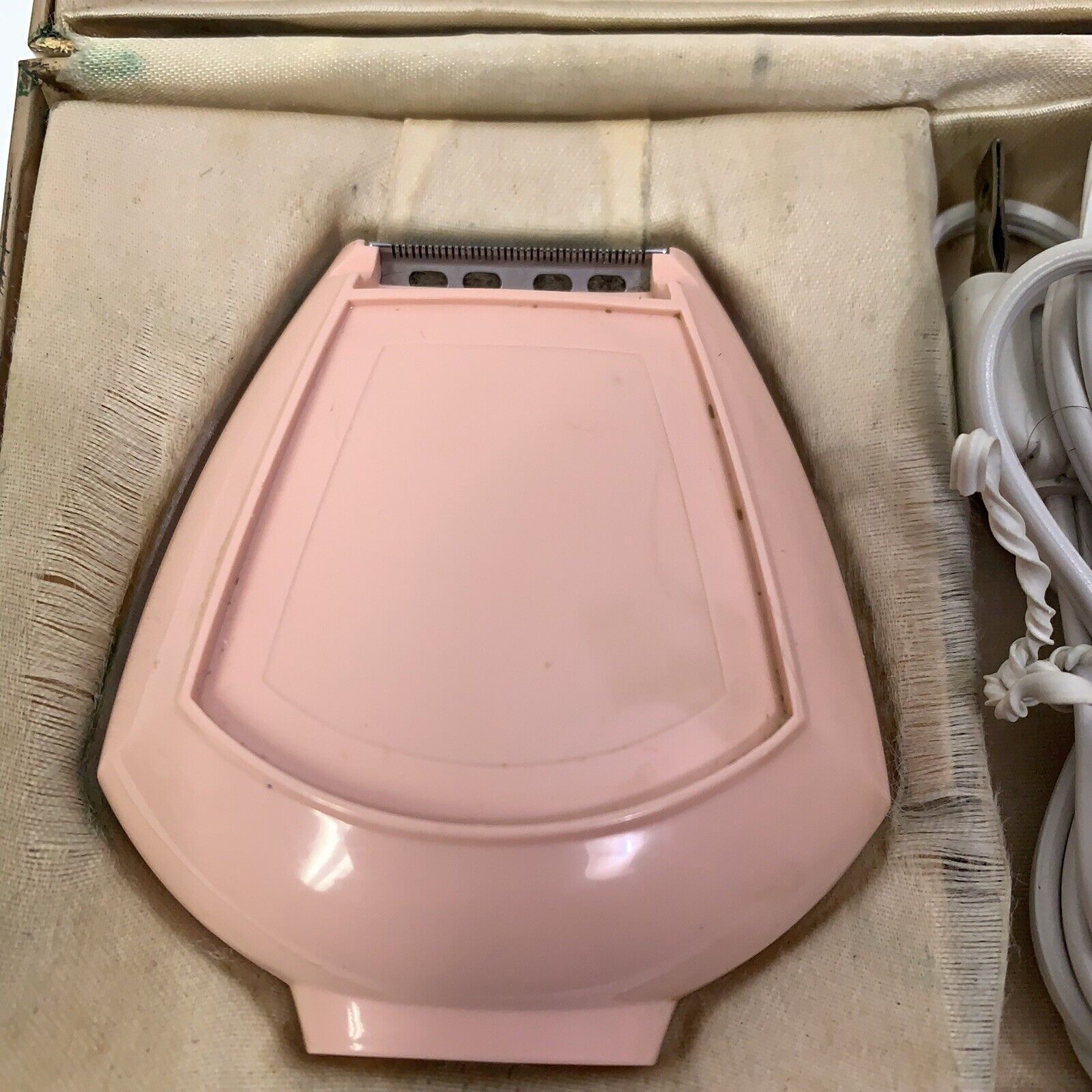 Vintage Lady Sunbeam Electric Pink Shavemaster Shaver