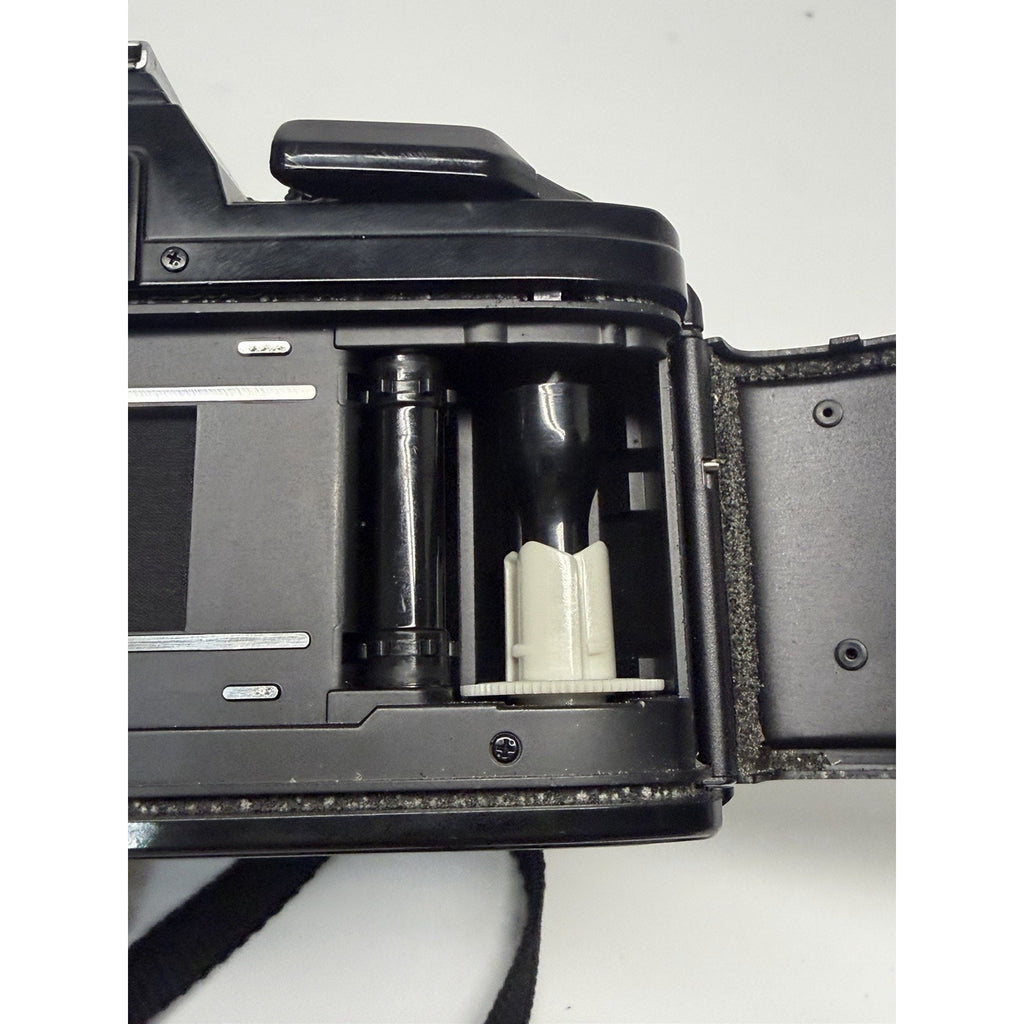 VINTAGE Minolta X-700 35mm Film Camera MC ROKKOR-X 50mm f/1.7 Lens