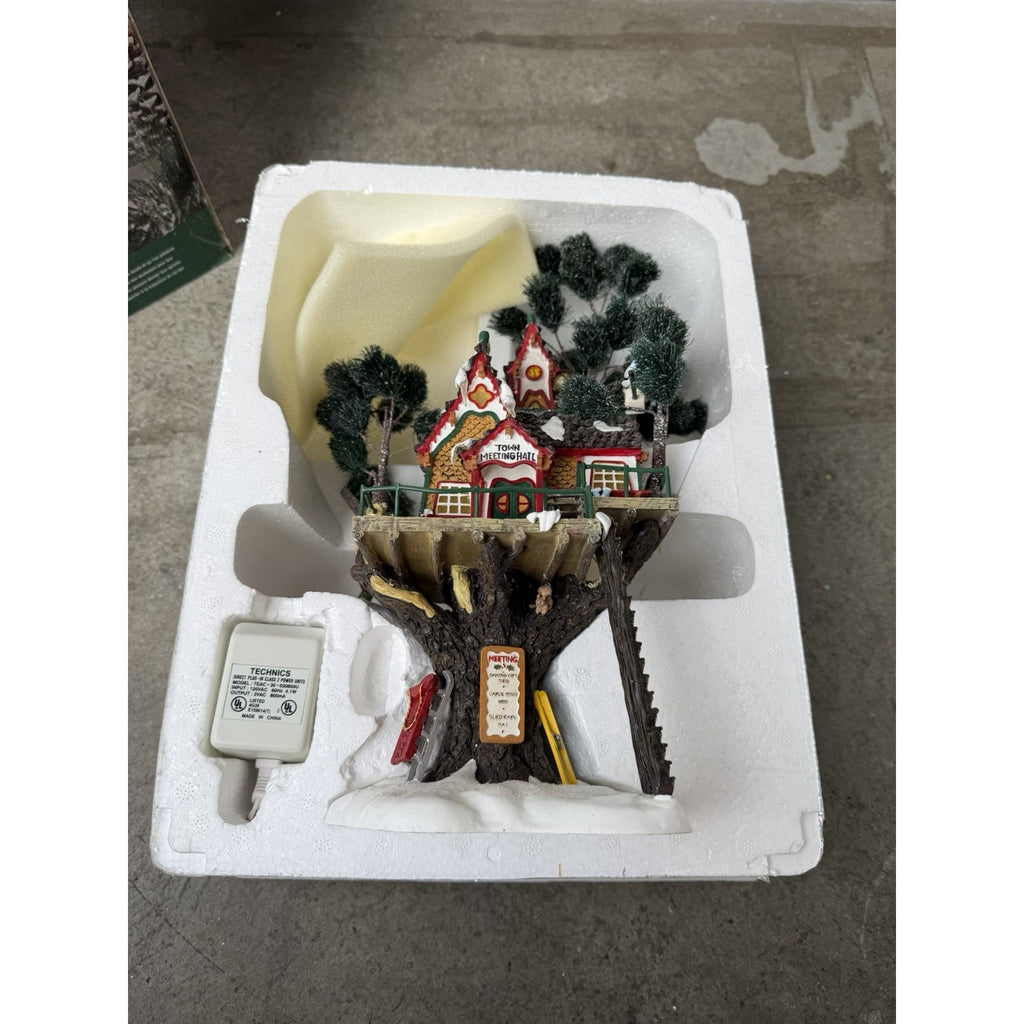 VTG Department 56 North Pole Woods Town Meeting Hall #56.56880 Christmas Village