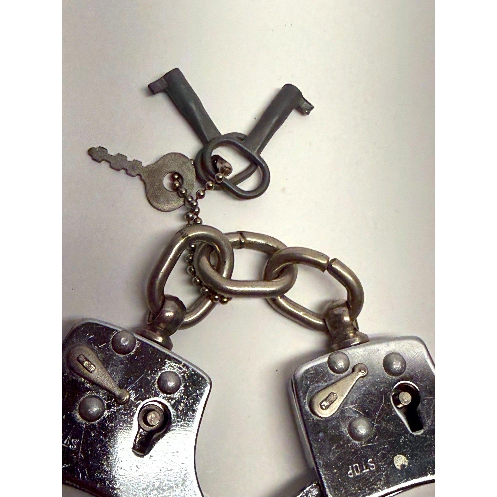 Vintage Japanese Handcuffs with Key – Showa Era Metal Collectible : Keys Work