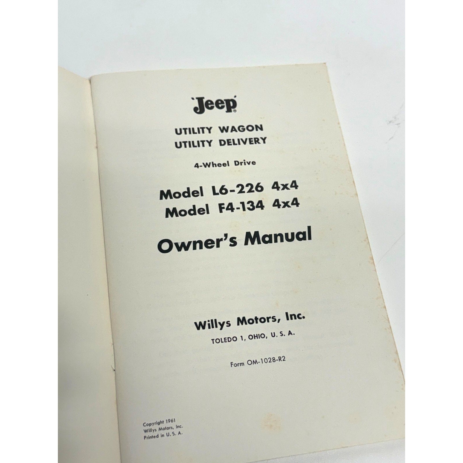 Vtg Original Jeep Utility Wagon Utility Delivery 4x4 Owner's Manual OM-1028-R2VG