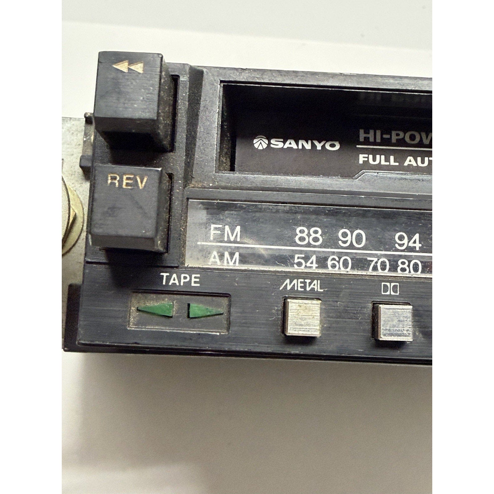 Vintage SANYO FT-V90 CAR STEREO RADIO CASSETTE FULL AUTO EJECT ~UNTESTED