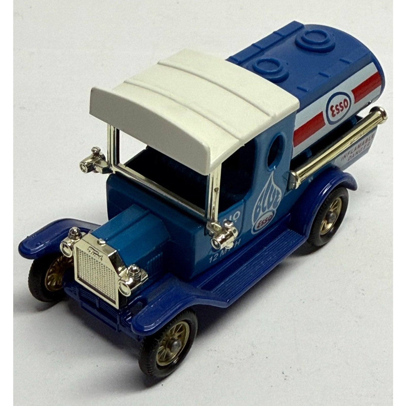 Vintage Lledo Days Gone Ford Model T Esso Tanker Diecast/Plastic Delivery Truck