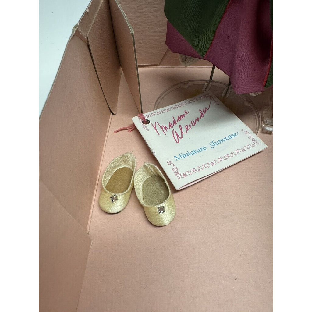 VINTAGE Madame Alexander “Korea” Green/Purple Outfit 8” Doll With Tag & Box #522