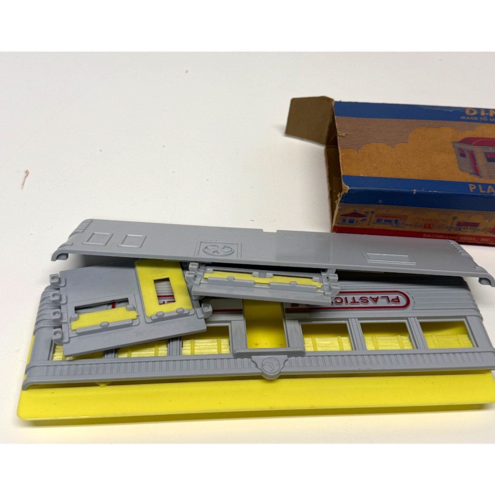 Vintage 1950's Plasticville DINER Kit DE-7 With Box O/S Gauge