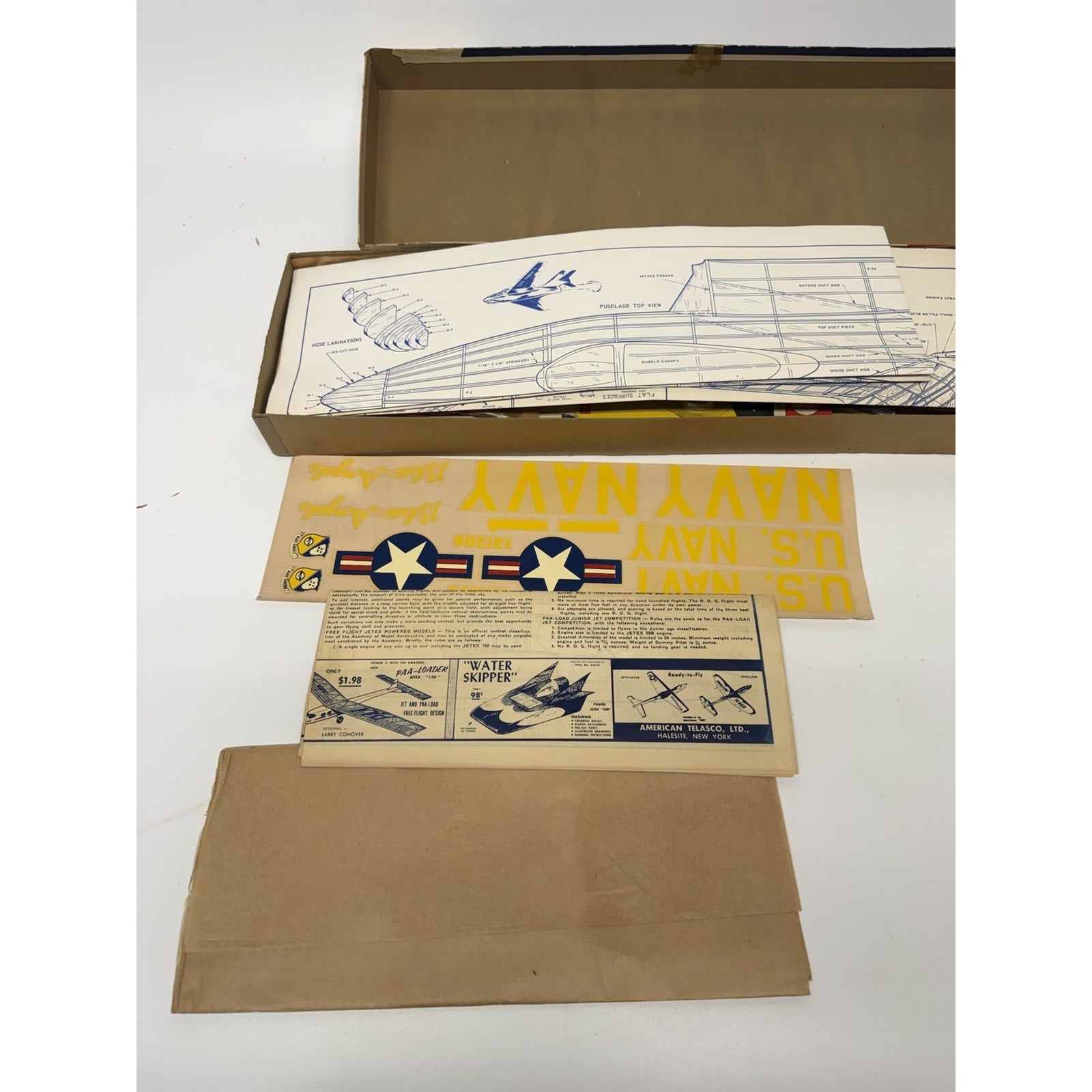 VTG AMERICAN TELASCO F9F-8 "COUGAR" JETEX POWER FREE FLIGHT MODEL AIRPLAIN KIT