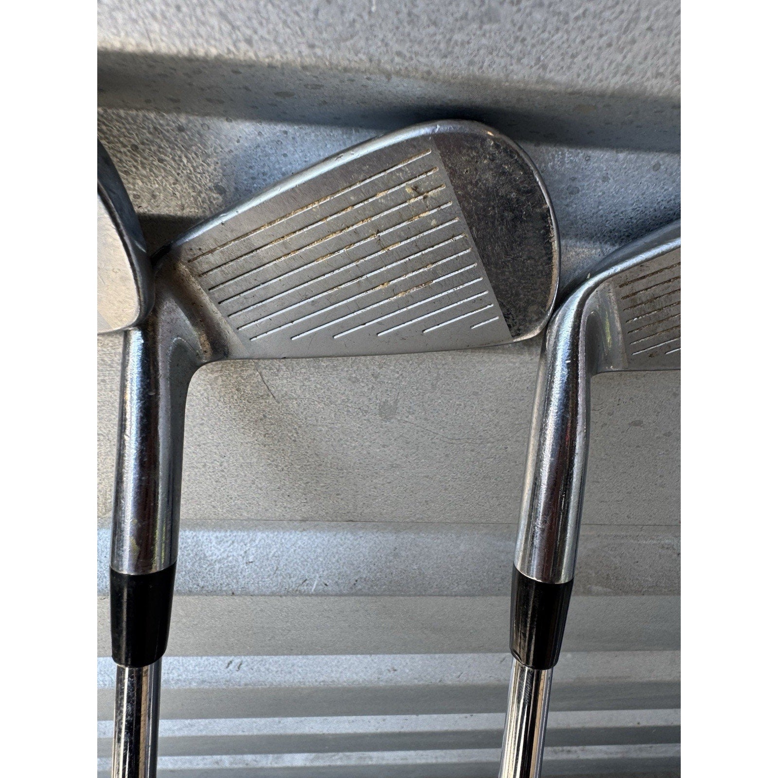 7 Pcs Titleist 690.CB FORGED 3-4-5-6-7-8-9 Iron set w/True Temper Dynamic Gold