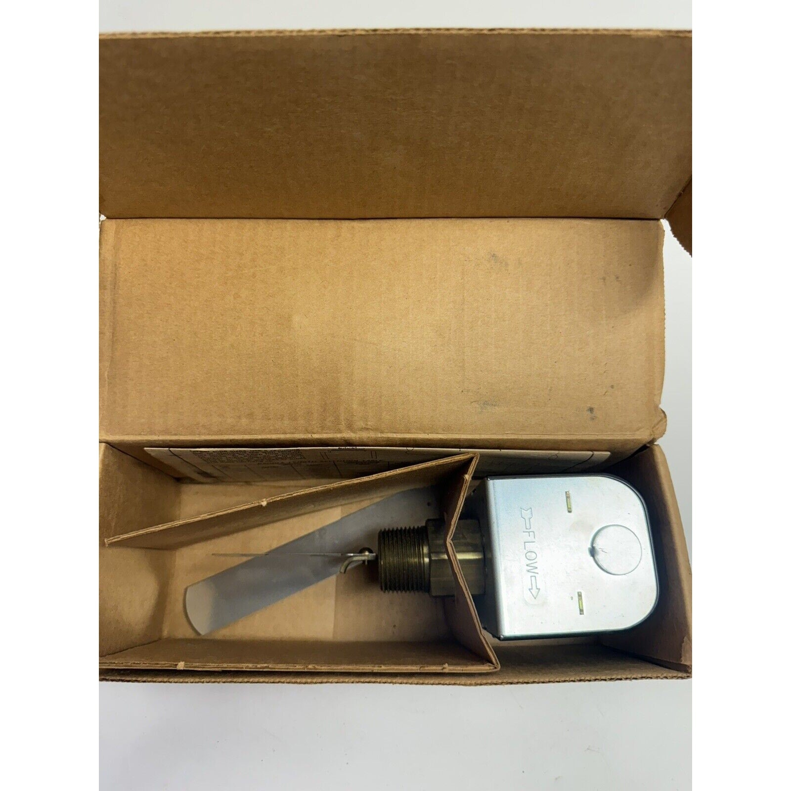 VINTAGE NOS McDonnell & Miller Series FS4-3 Liquid Flow Switch 114400