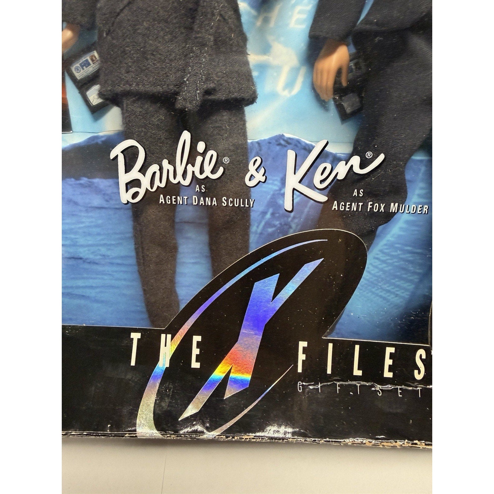VINTAGE 1998 MATTEL BARBIE & KEN THE X FILES SCULLY AND MULDER COLLECTOR EDITION