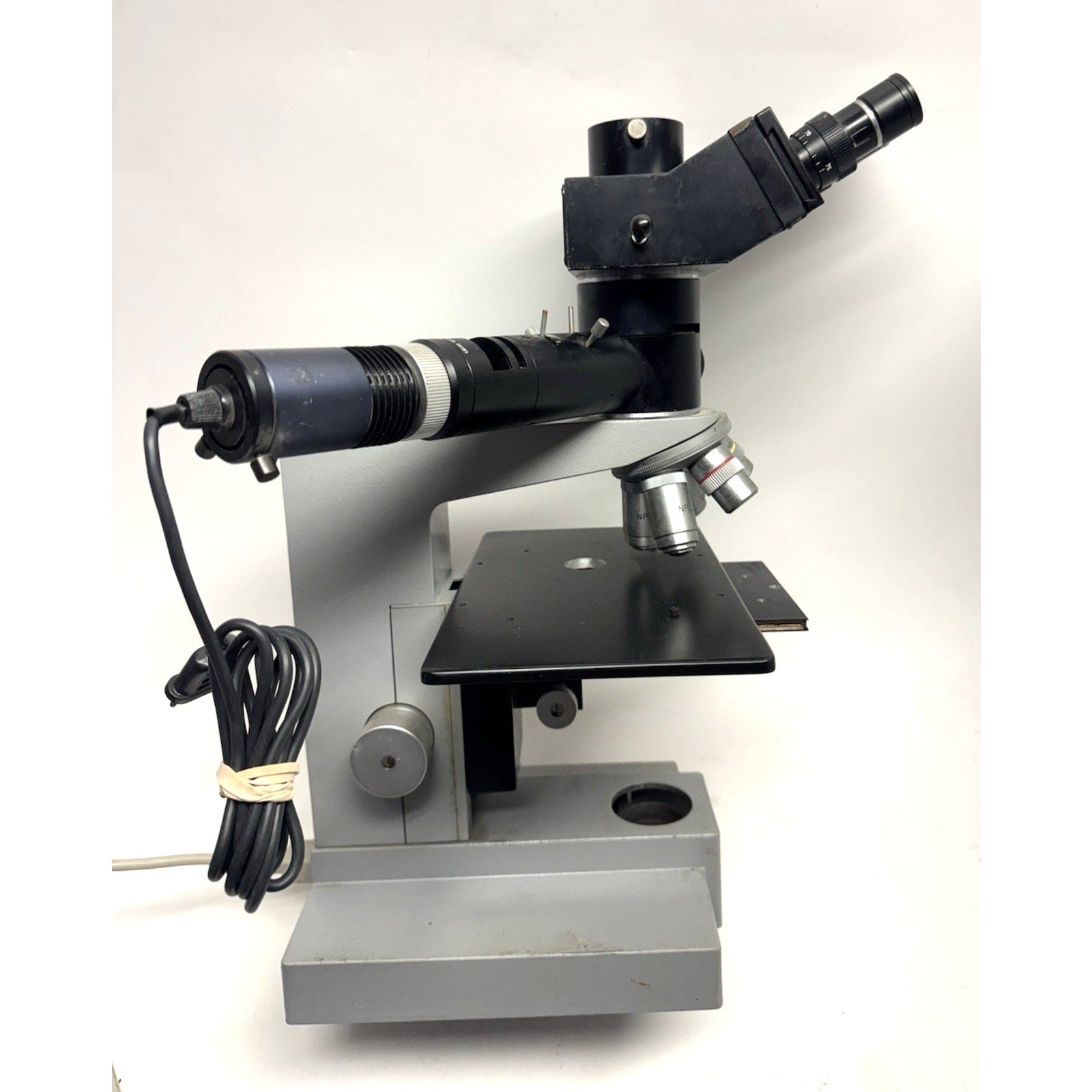 VINTAGE Leitz Ortholux II Microscope w/5x Objectives/ILamp Housing