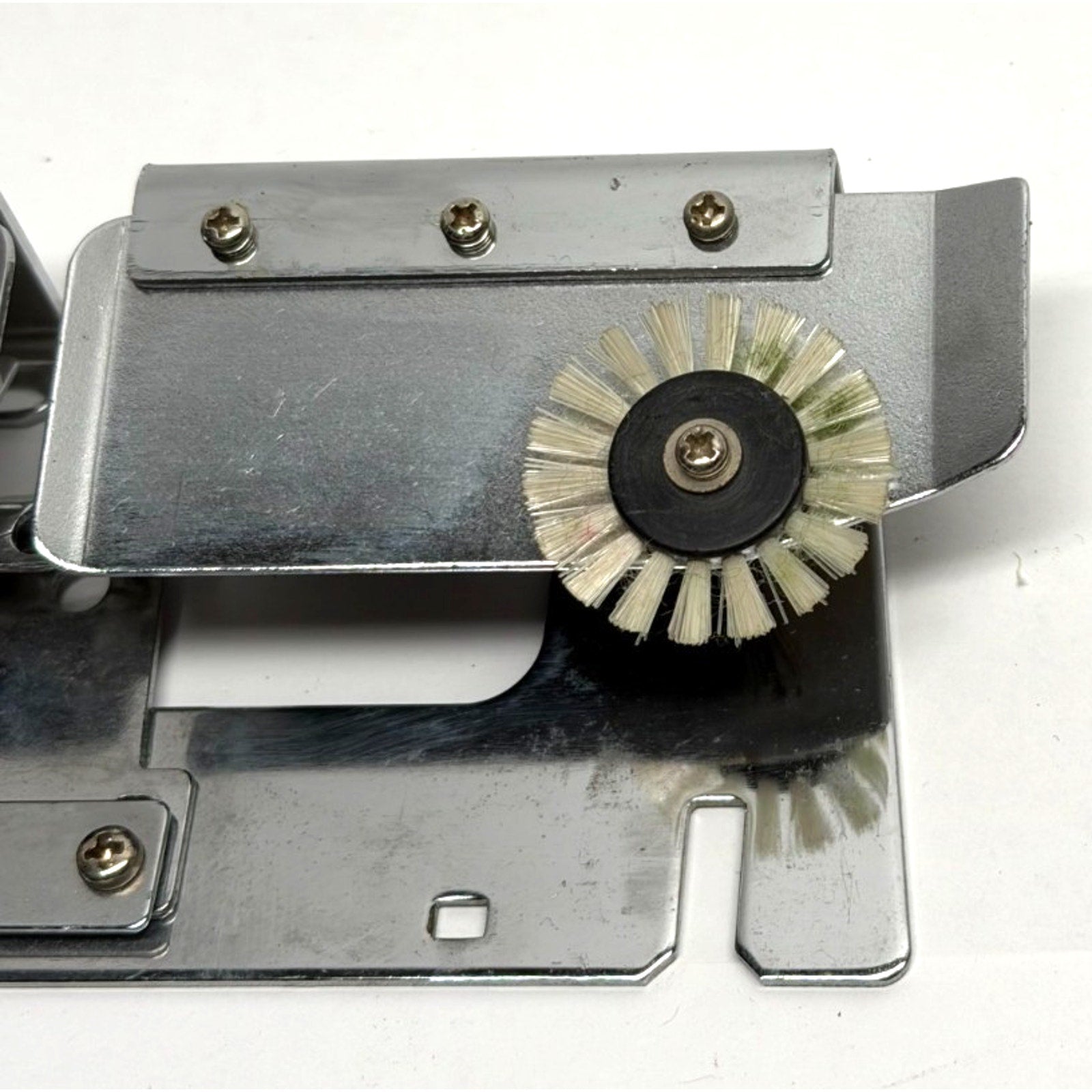 VINTAGE VICTORIA 4.5MM KNITTING MACHINE COMPLETE SINKER PLATE FABRIC PRESSER X1
