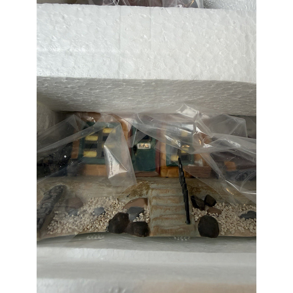 VINTAGE NEW 1999 Department 56 Dickens' "North Eastern Sea Fisheries" 56.58316