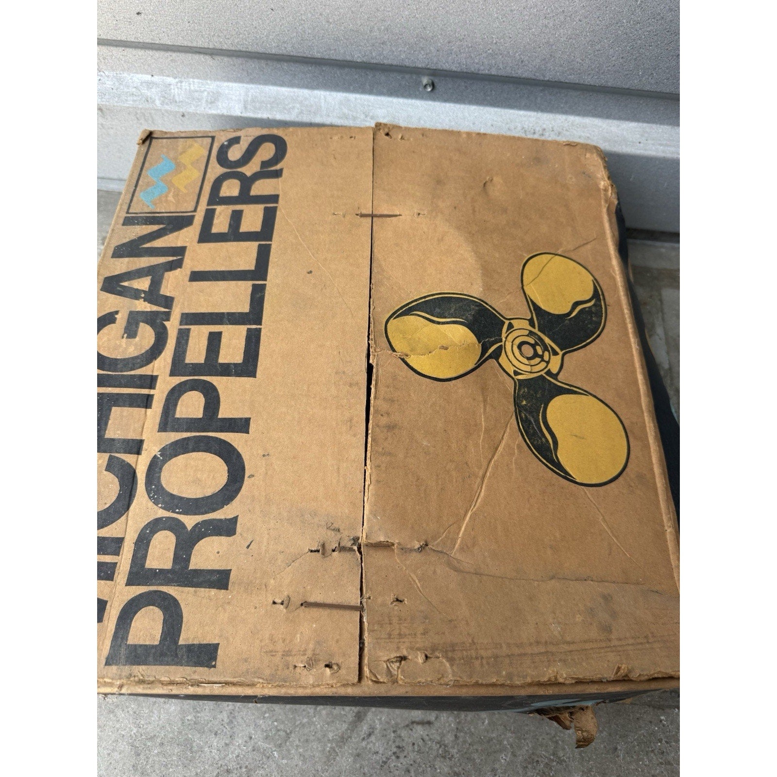VINTAGE SEALED Michigan Wheel SMC-380 Cup AL 15 1/4X21 Mercruiser Propeller