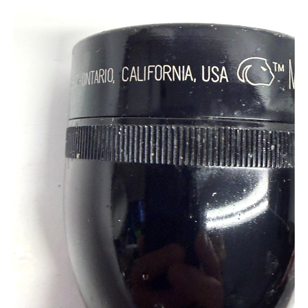 Vintage Mag-Lite Heavy-Duty 2-Cell D Black Flashlight