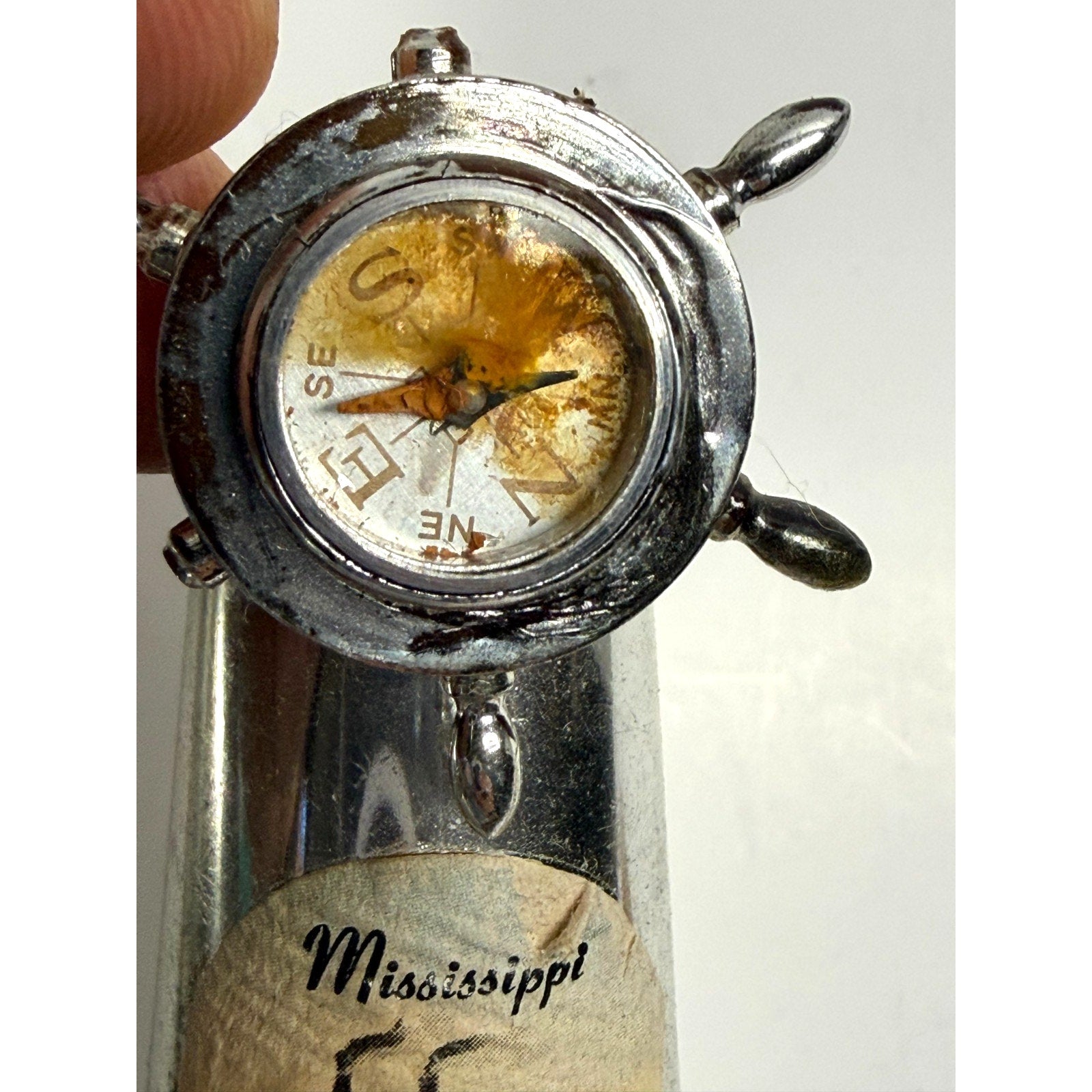 Vintage Mississippi salt, pepper shakers with compass