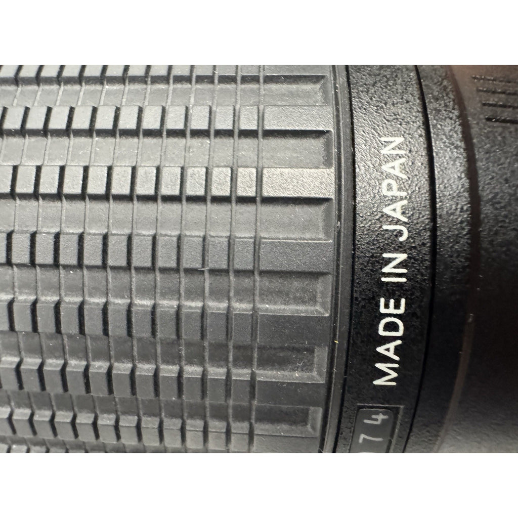 Tamron LD AF Di ll LD Macro 55-200mm f/4.0-5.6 LD Di-II AF SLR Camera Lens Hood