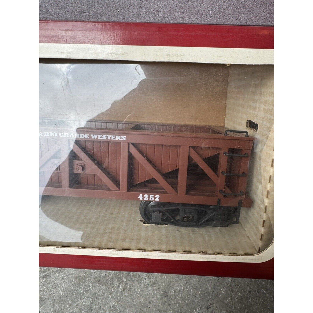 VINTAGE FACTORY SEALED DELTON 4252 DENVER & RIO GRANDE WESTERN HOPPER CAR