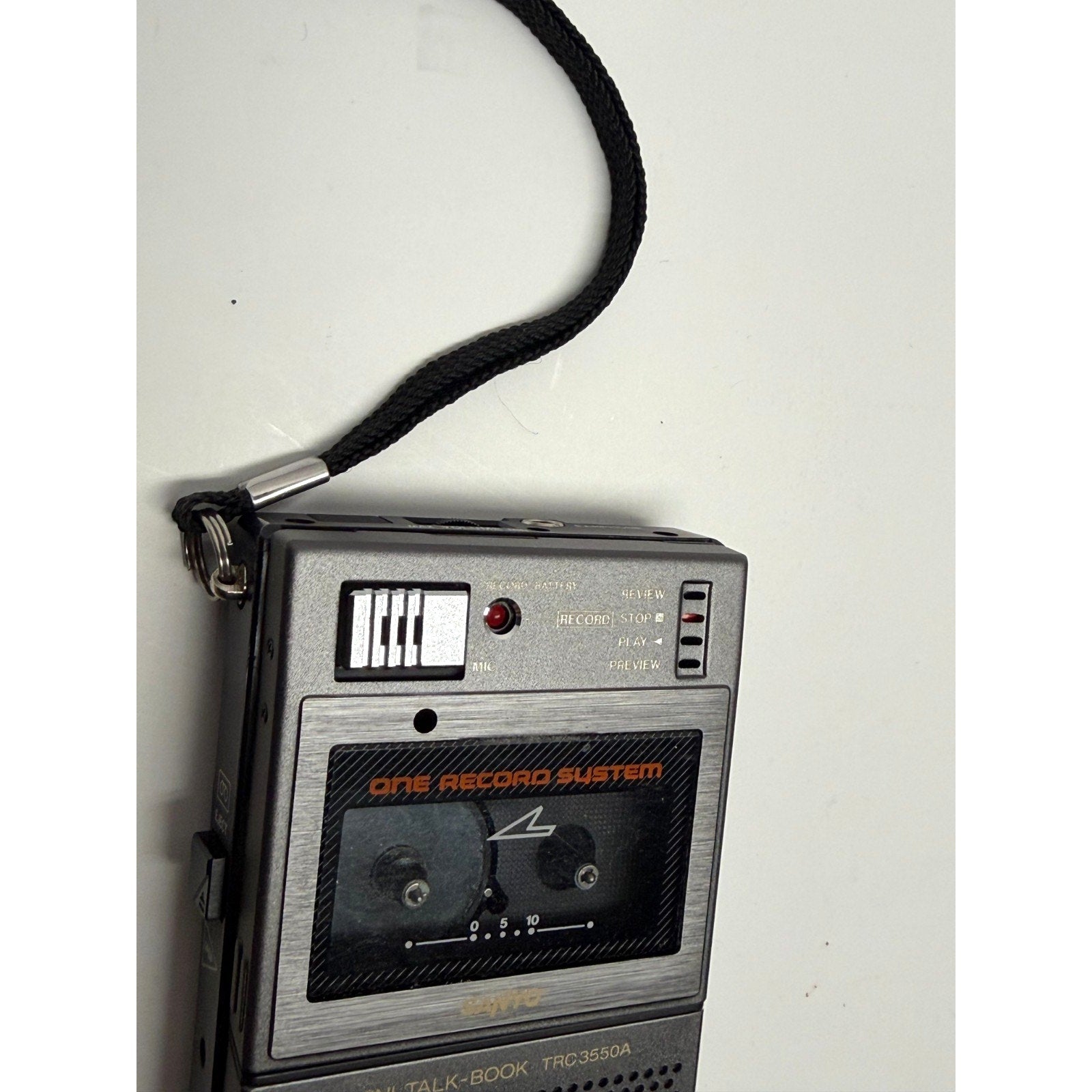 VTG Sanyo TRC-3550A Mini Talk Book Mini Cassette Voice Recorder. Not working