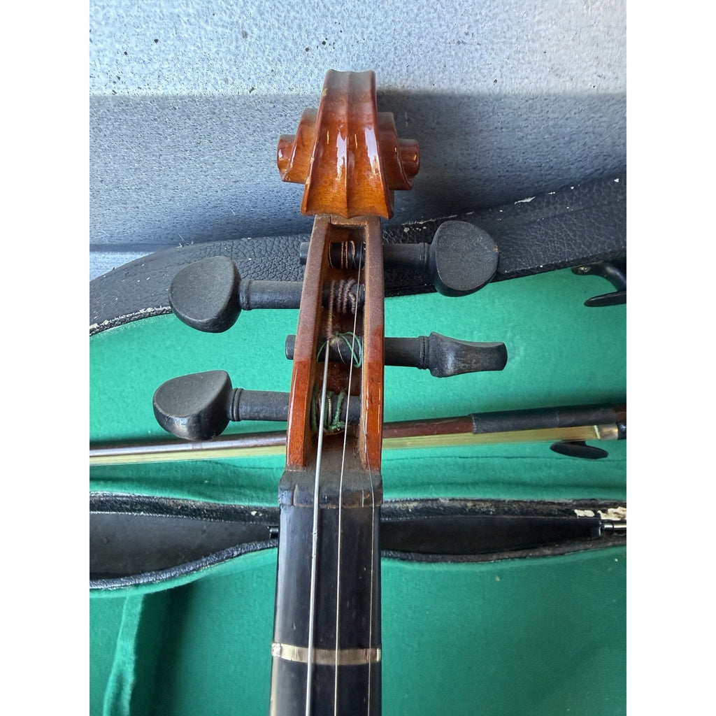 Vintage Stradavarius style 4/4 Violin w/Case & Bow ~~Missing Parts~~