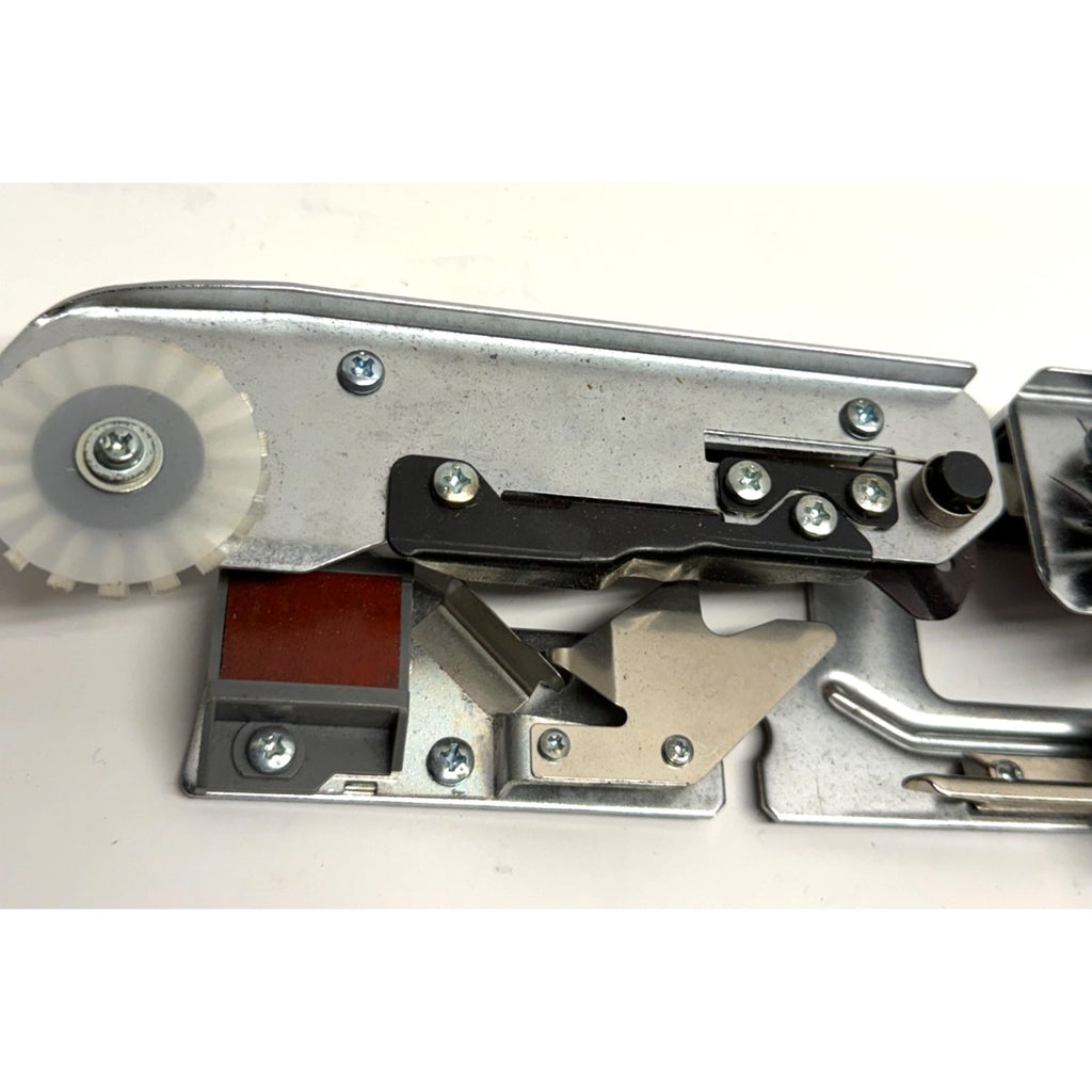 VTG KNITMASTER KNITTING MACHINE - LC-1 - LACE CARRIAGE SINKER PLATE ASSEMBLY