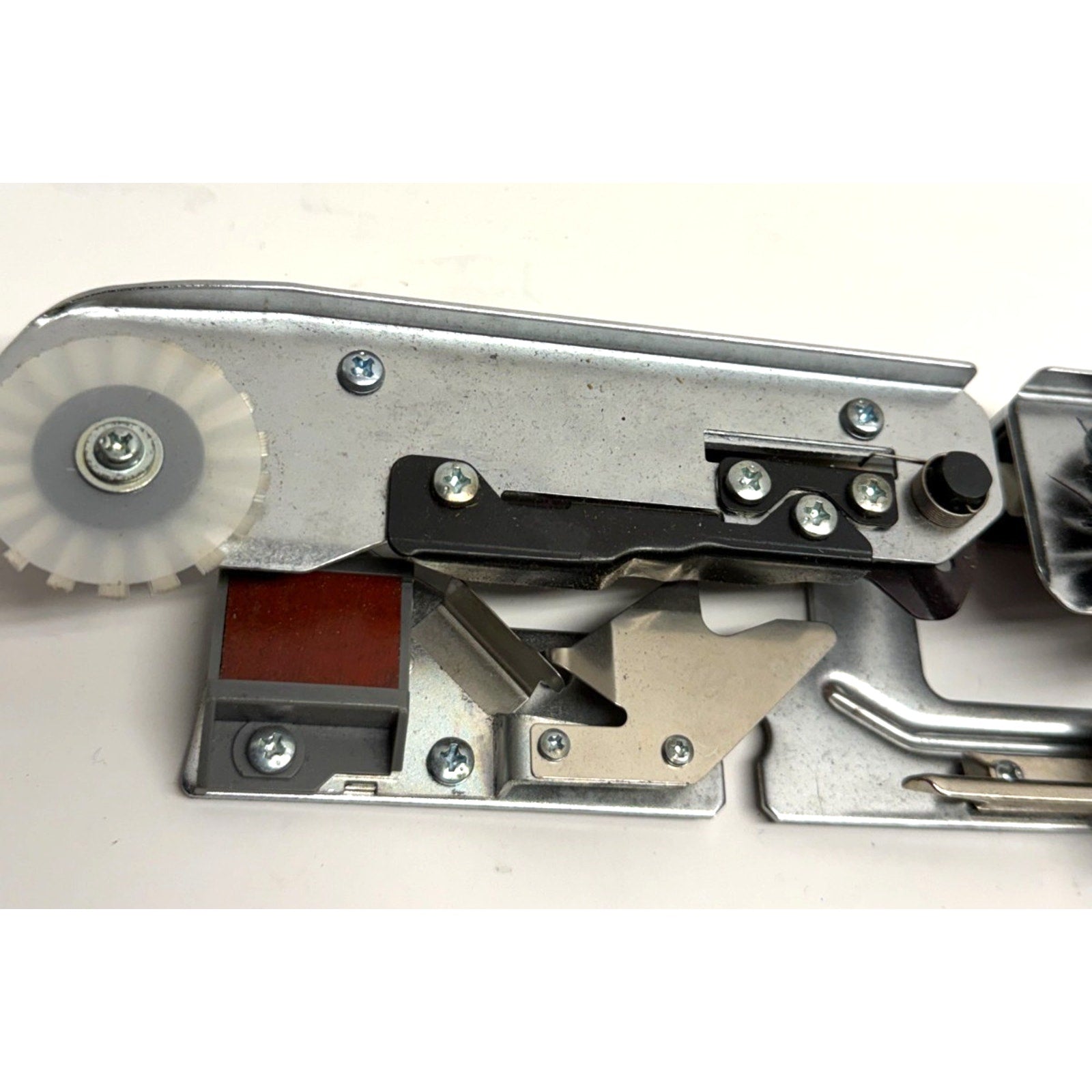 VTG KNITMASTER KNITTING MACHINE - LC-1 - LACE CARRIAGE SINKER PLATE ASSEMBLY
