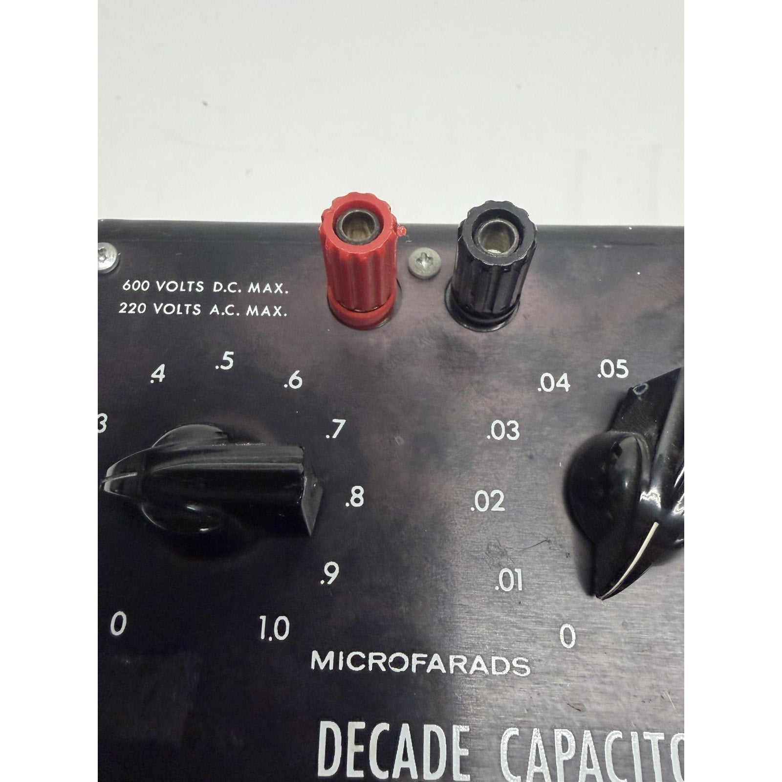 VTG Microfarads Decade Capacitor CP83596-00 Decade Capacitance Box Model 1200