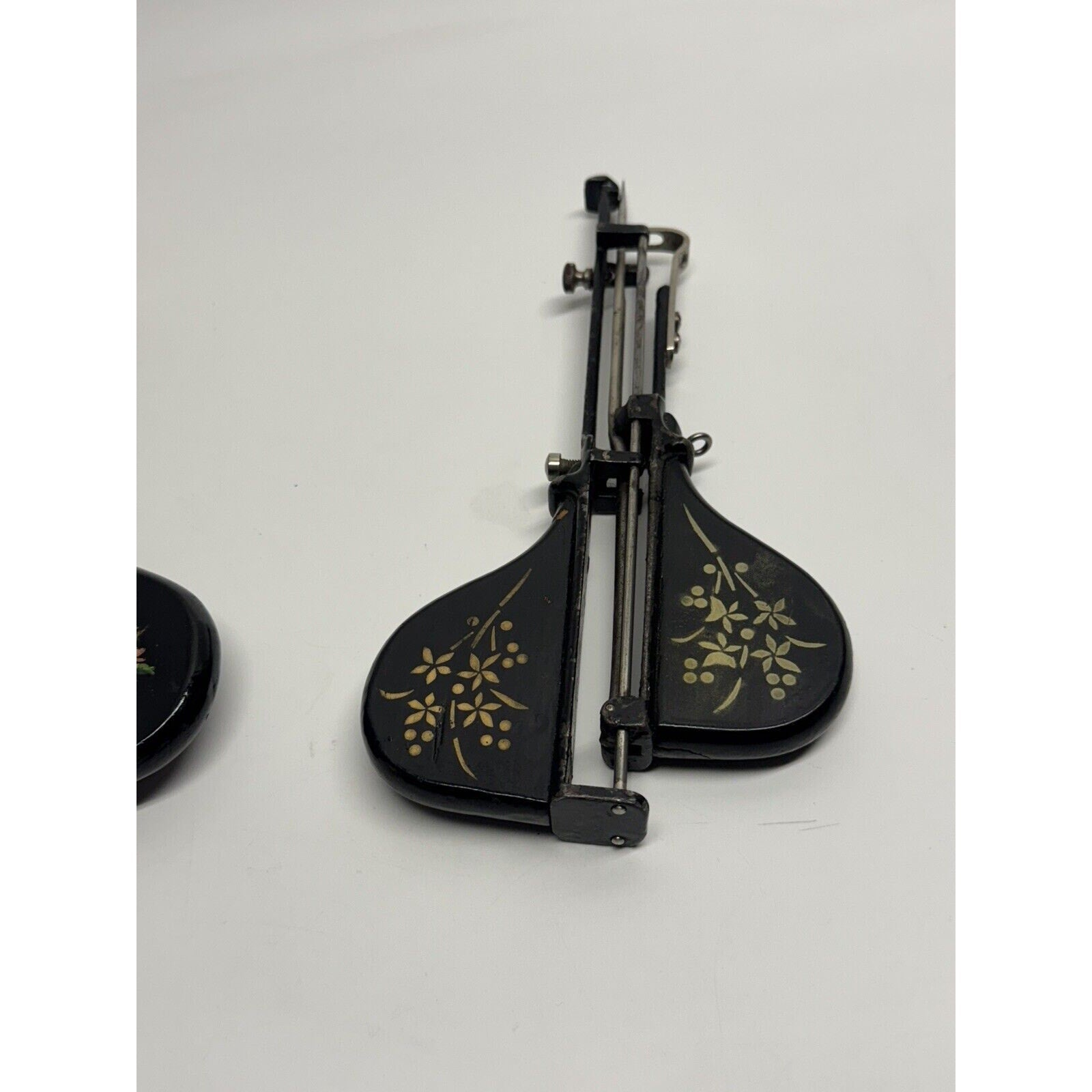 VINTAGE 1886 Jewel Stitcher Hand Tool Sewing Machine Pair