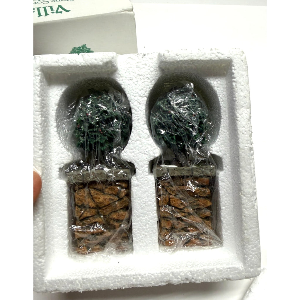 VTG NEW Dept.56 Lot of 2 Village Stone Corner Posts with Holly Tree #52649