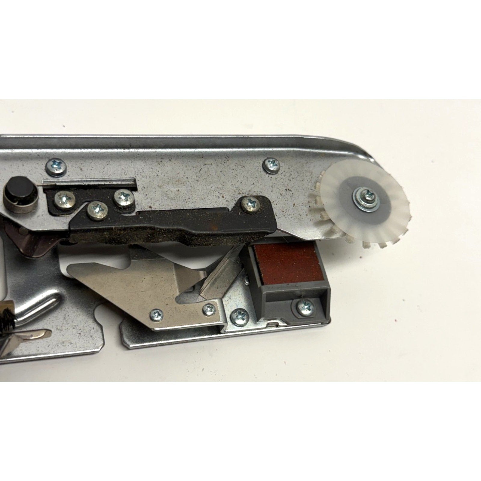 VTG KNITMASTER KNITTING MACHINE - LC-1 - LACE CARRIAGE SINKER PLATE ASSEMBLY