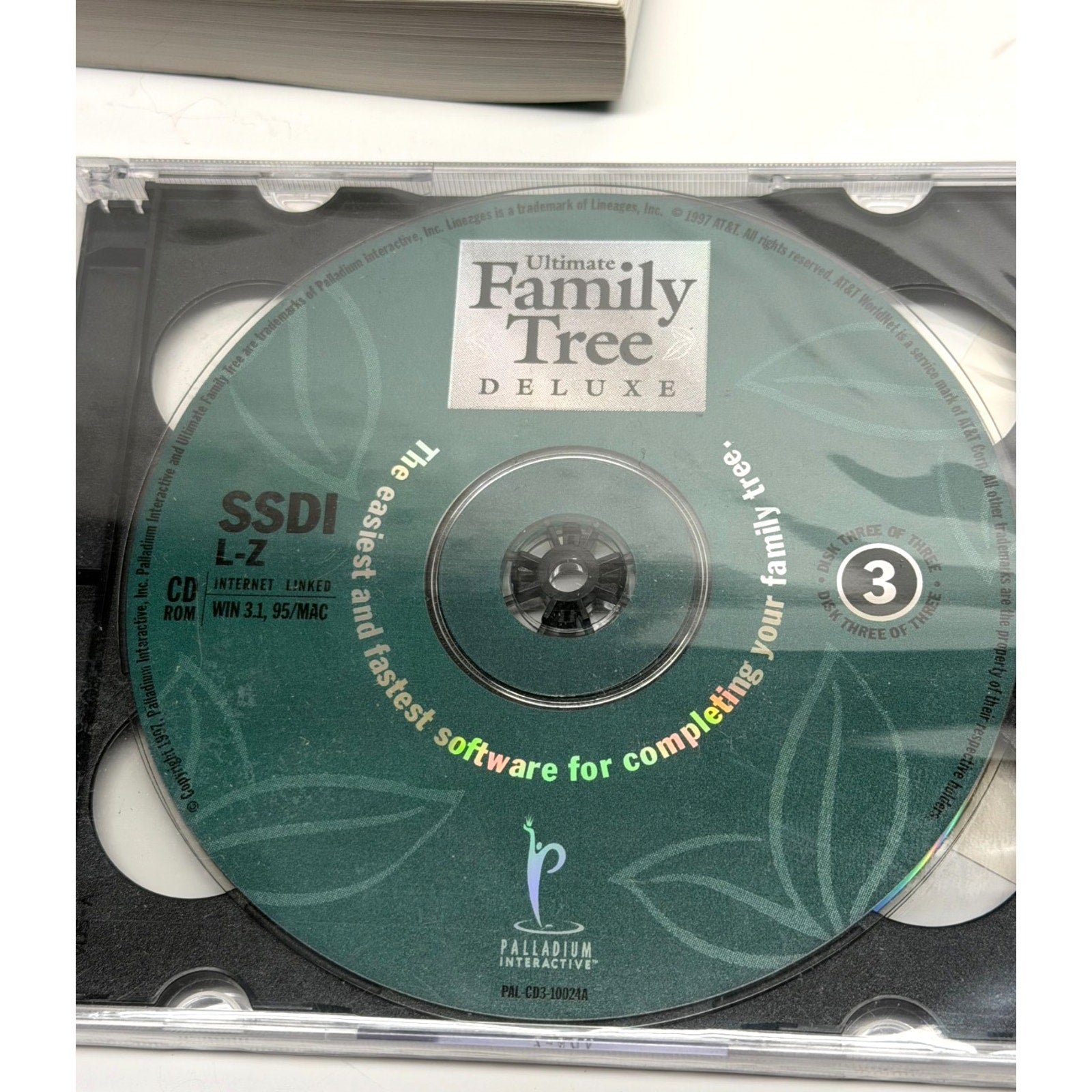 VINTAGE Ultimate Family Tree software with Manual