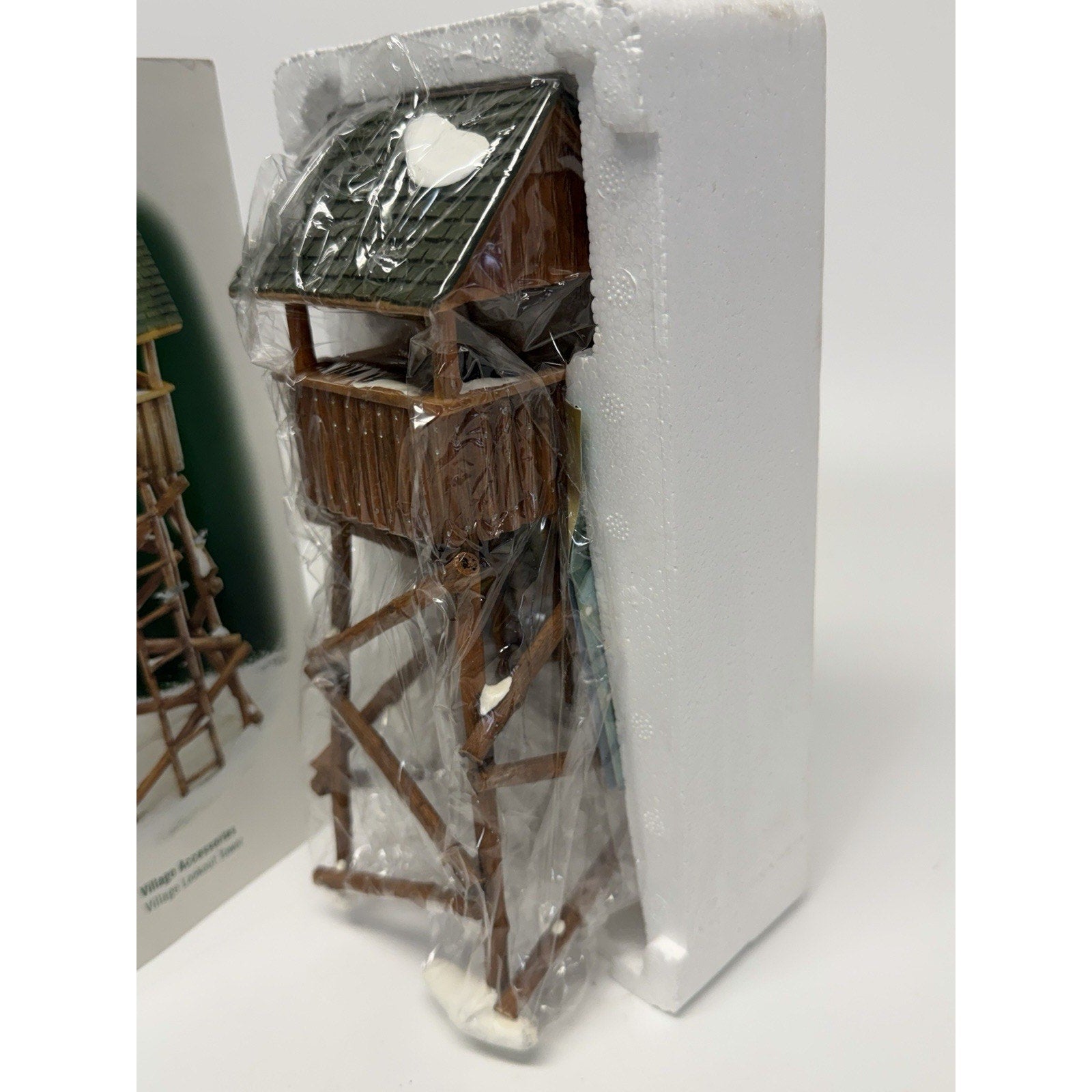 VINTAGE NOS Dept 56 #52829 Village Lookout Tower, Christmas Village Accessories