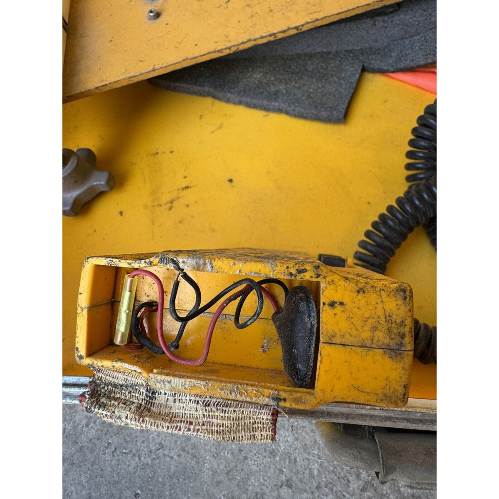 VINTAGE 1983 CLS AccuSweep 721 Rotary Leveling Laser Level
