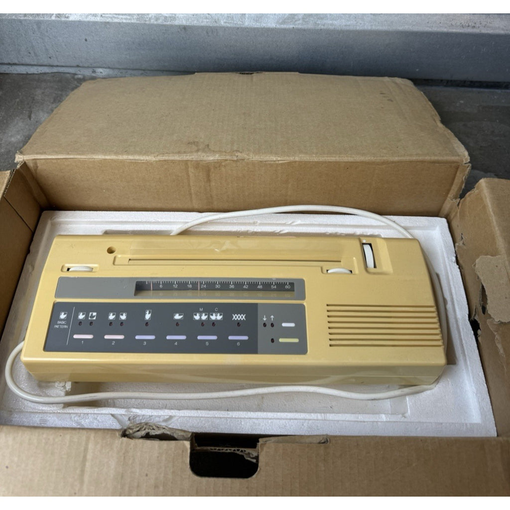 VINTAGE NOS Silver/Studio EC1 Pattern Controller Knitting Machine Made in Japan